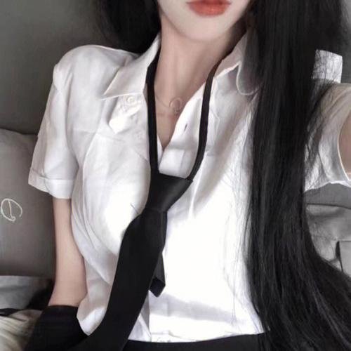 异形三角恋